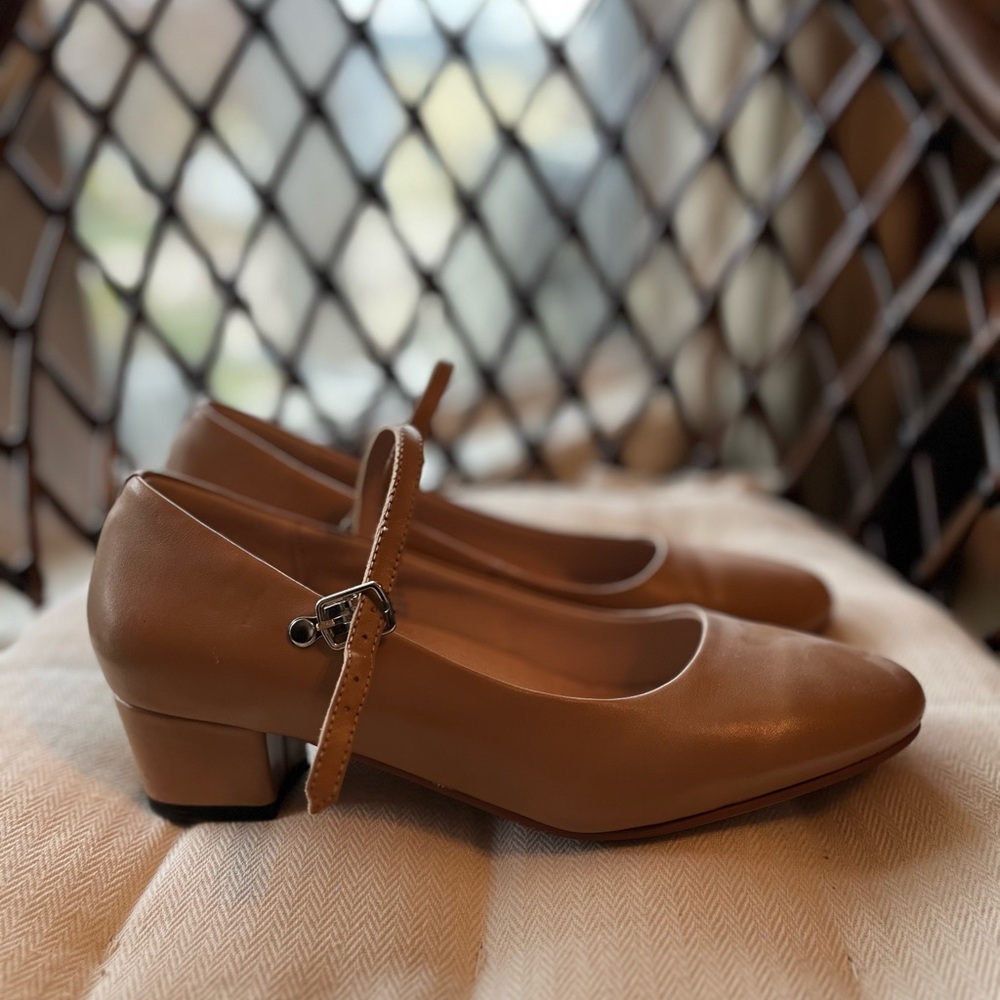 Women's Heels in Nude Leather - Picture 1 of 7
